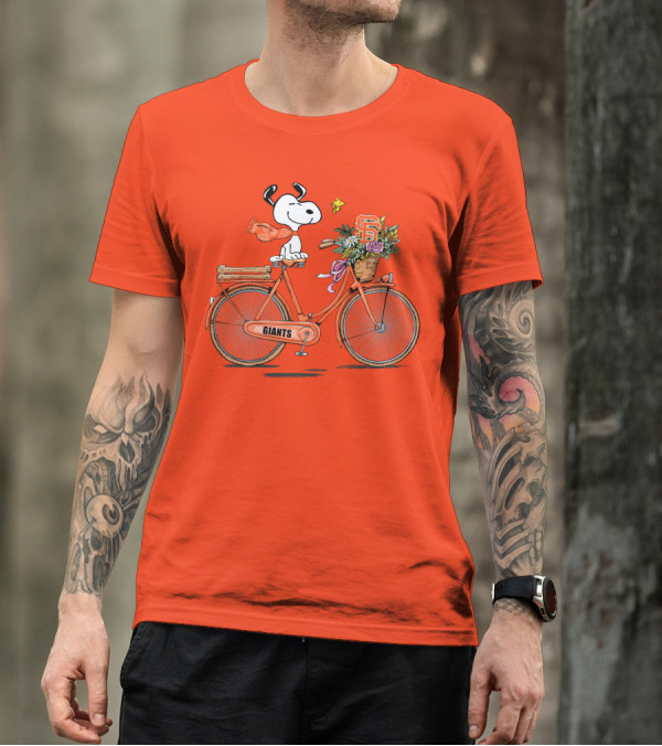 San Francisco Giants Snoopy On Bicycle With Flowers T-Shirt