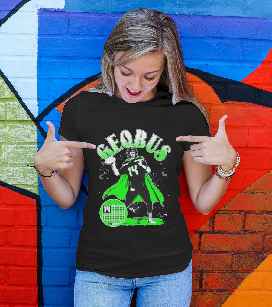 Geqbus Protector 14 Sam Erica Football Hero Green Cape T-Shirt
