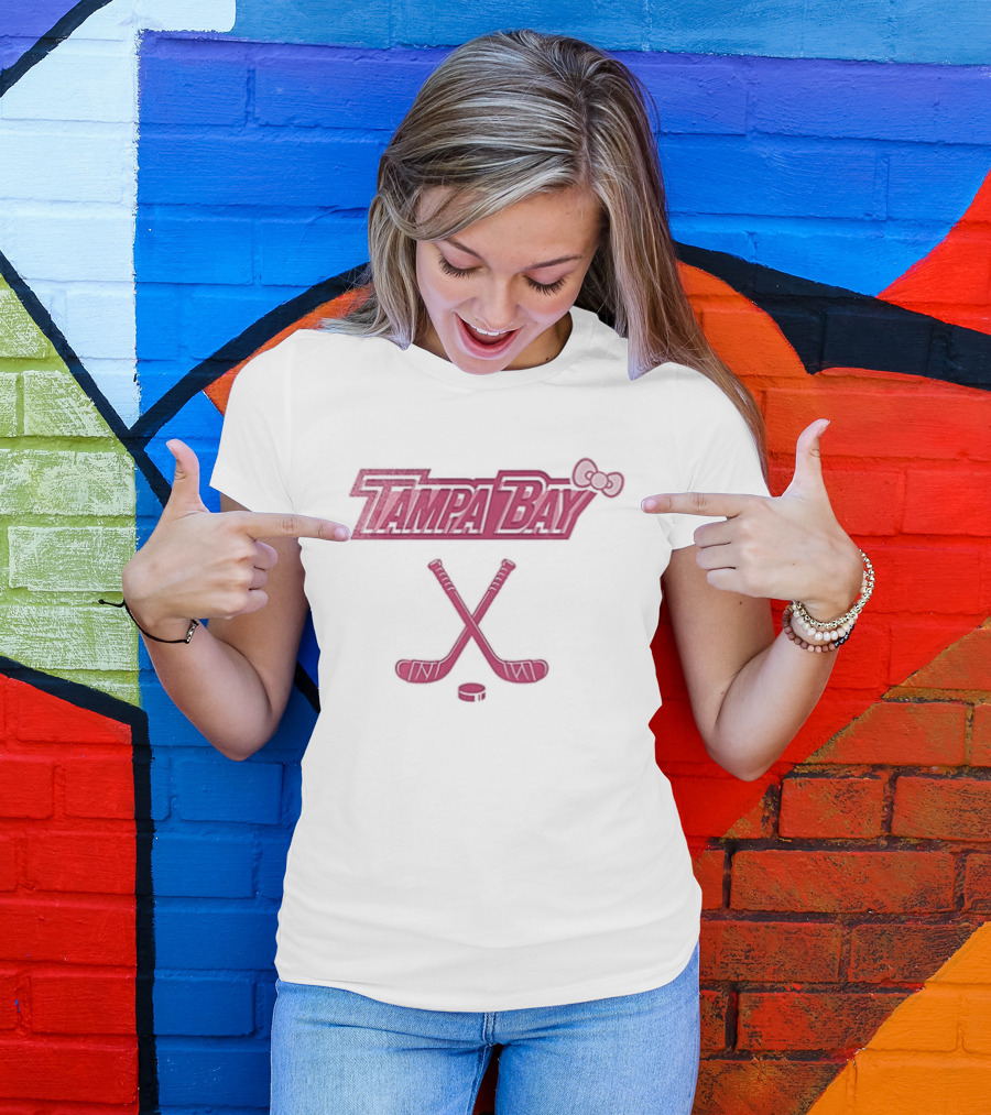 Tampa Bay Lightning Hello Kitty Crossed Hockey Sticks Bow T-Shirt