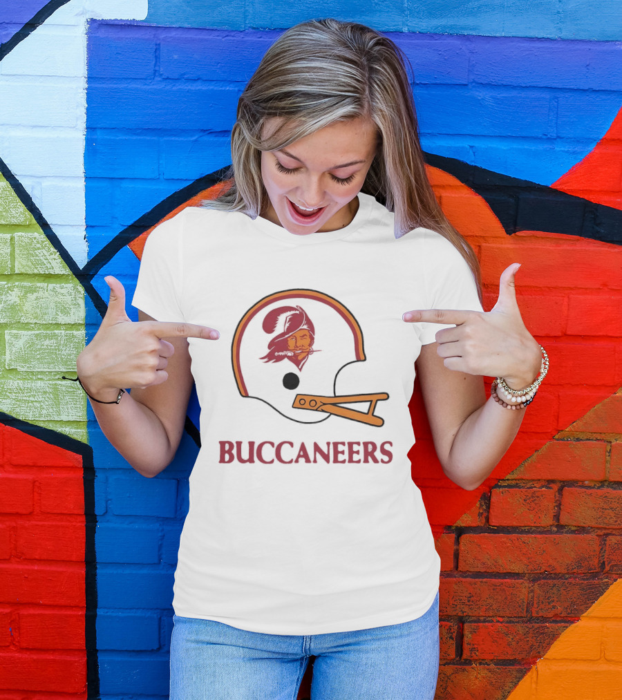 Tampa Bay Buccaneers Helmet Retro Style Buccaneer T-Shirt
