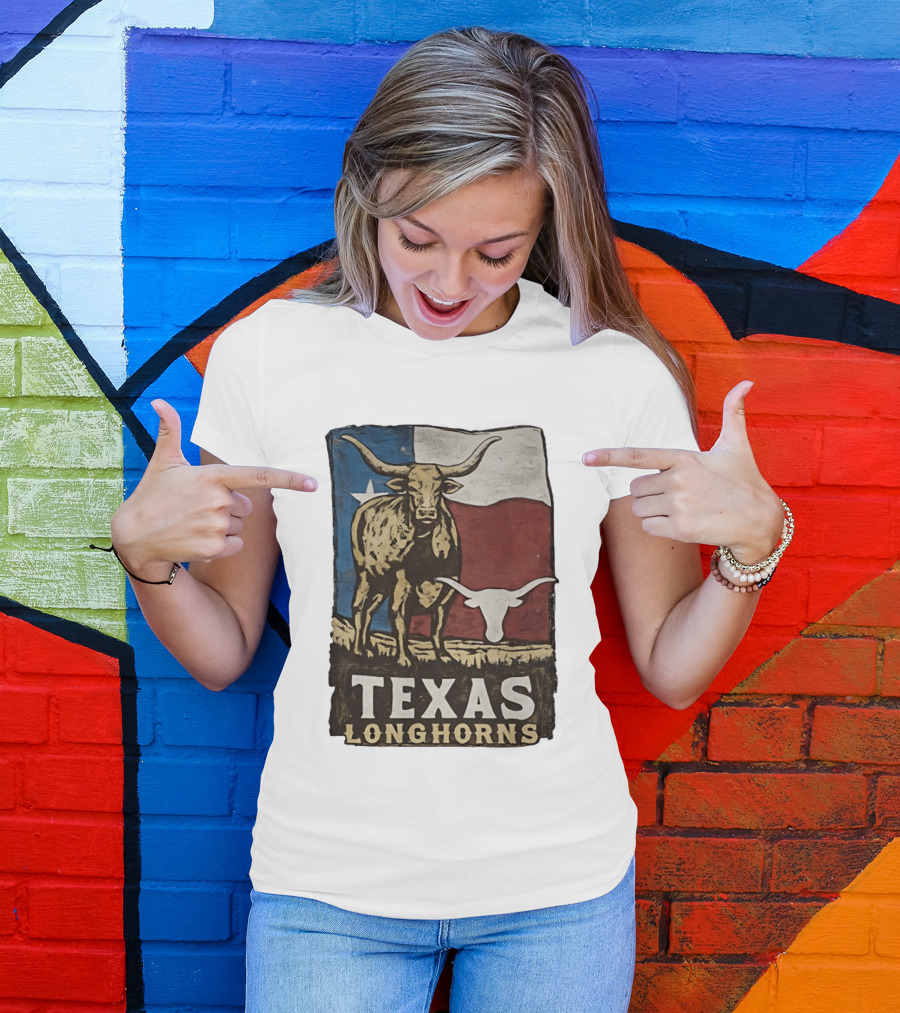Texas Longhorns Flag Vintage Style Cow T-Shirt