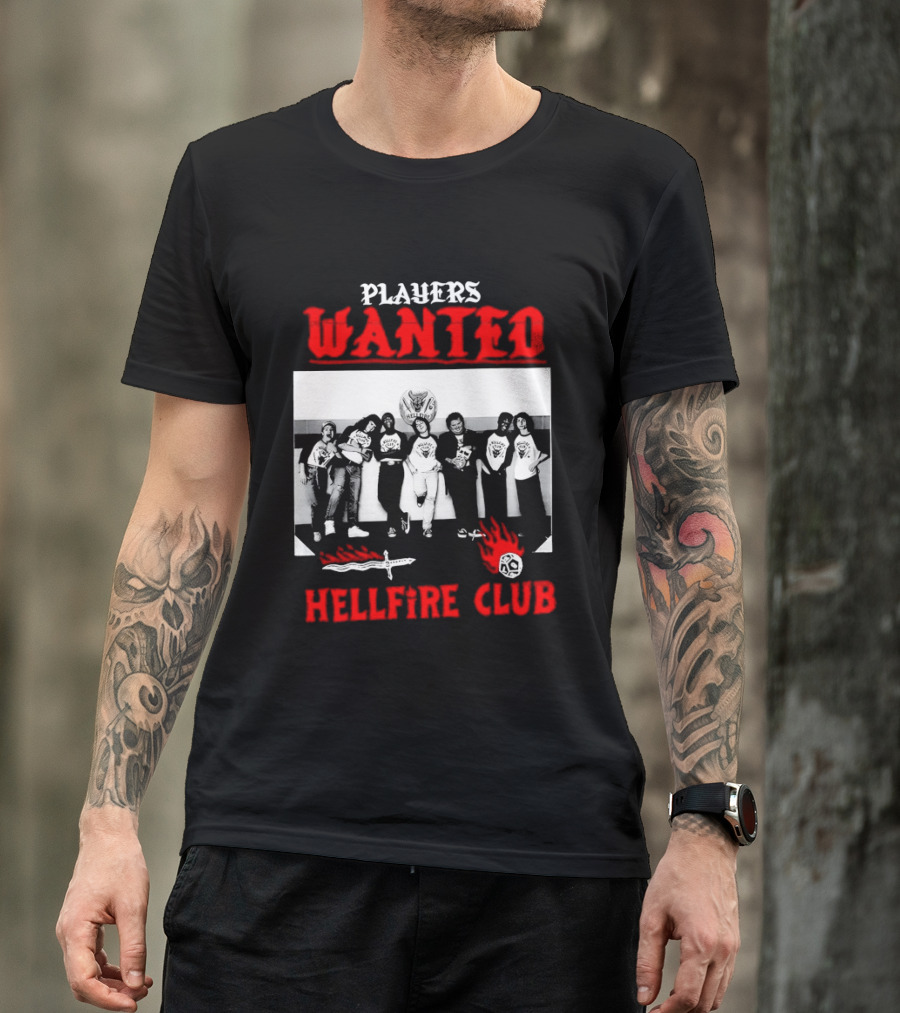 Players Wanted Hellfire Club Retro Group Photo Gaming Dungeons Dragons Fantasy T-Shirt