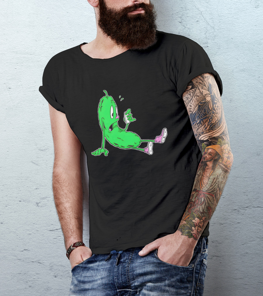 Stunsig Green Pickle Cartoon Phone Expression T-Shirt