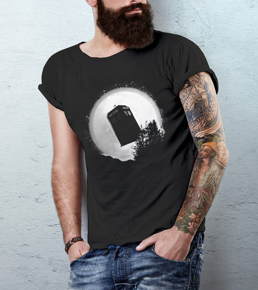 Tardis Doctor Who Moonlight Time Machine Iconic Sci Fi Police Box T-Shirt