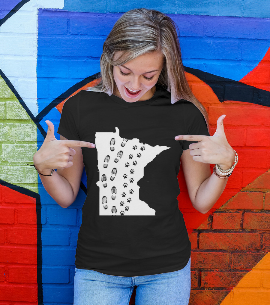 Minnesota Map Footprints And Paw Prints Outdoor Adventure T-Shirt