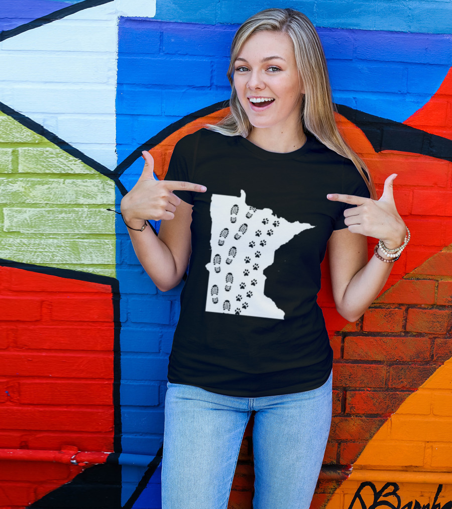 Minnesota Map Footprints And Paw Prints Outdoor Adventure T-Shirt