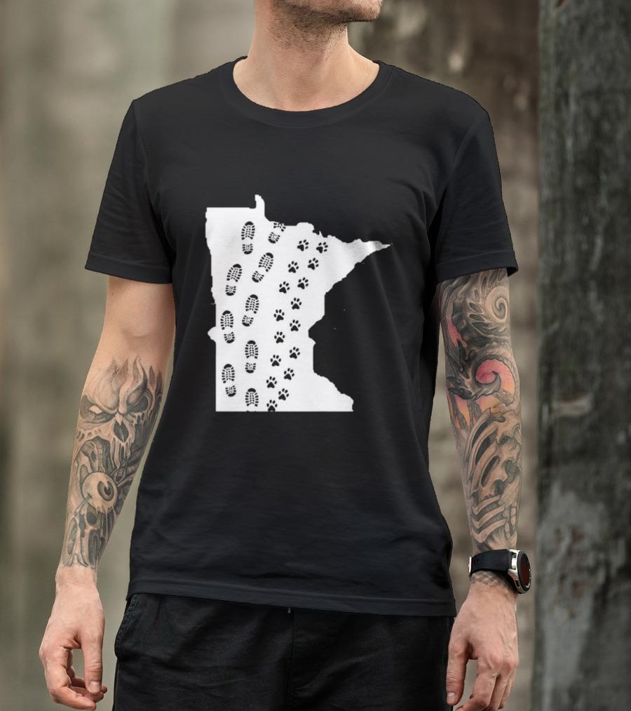 Minnesota Map Footprints And Paw Prints Outdoor Adventure T-Shirt