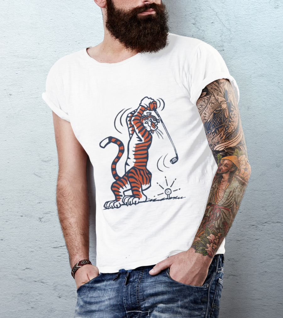 Auburn Tiger Swinging Golf Club Men's T-Shirt