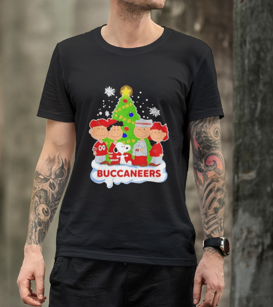 Snoopy Buccaneers Christmas Tree Tampa Bay Peanuts Holiday T-Shirt