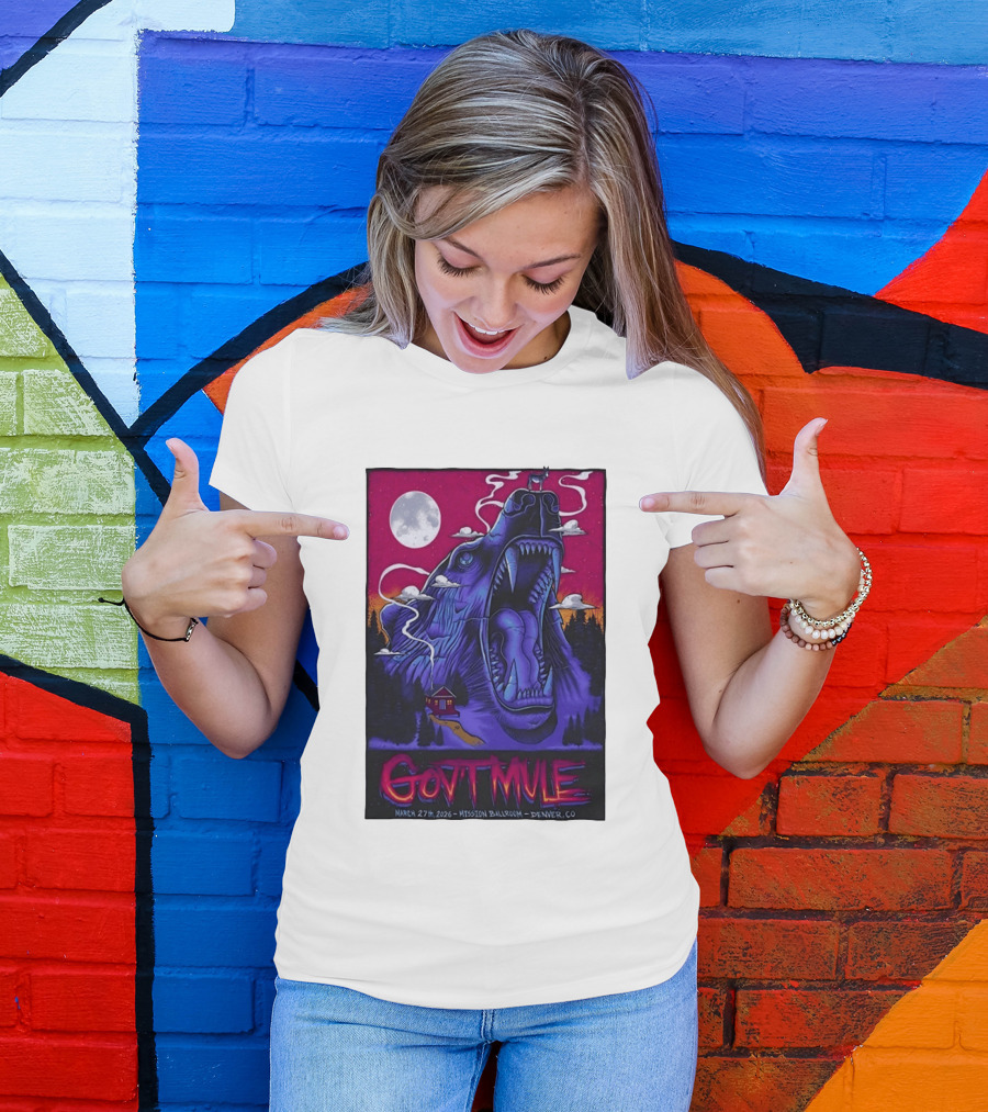 Govt Mule Mission Ballroom Denver March 27 2026 Mystical Bear And Moon Scene T-Shirt