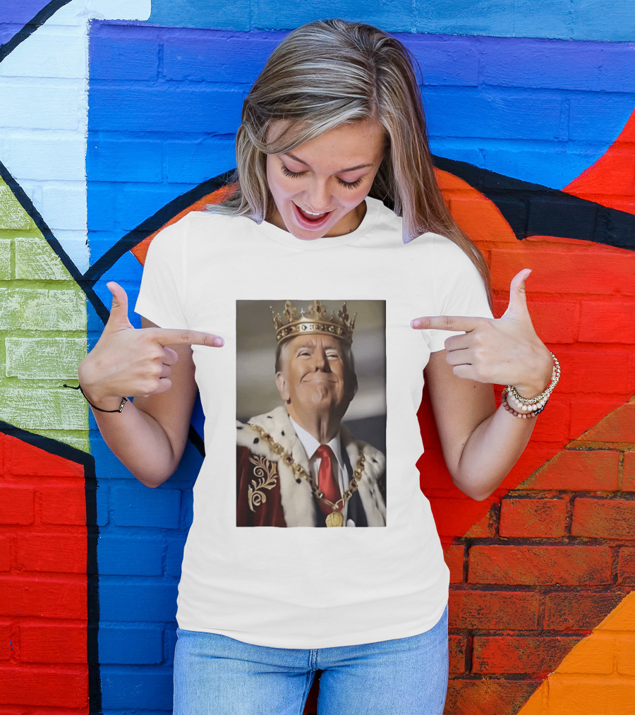 Donald Trump Crowned As King Regal Attire Red Tie Gold Crown T-Shirt