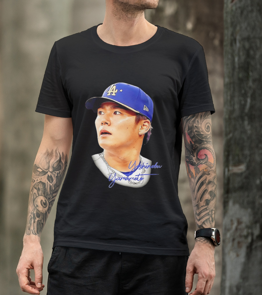 Yoshinobu Yamamoto Los Angeles Dodgers Baseball Player T-Shirt