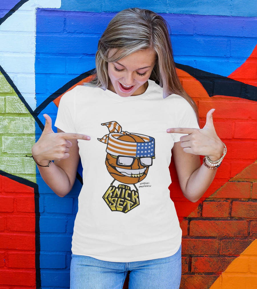 Big 15 Knick Set Basketball Wearing USA Flag Bandana And Glasses T-Shirt