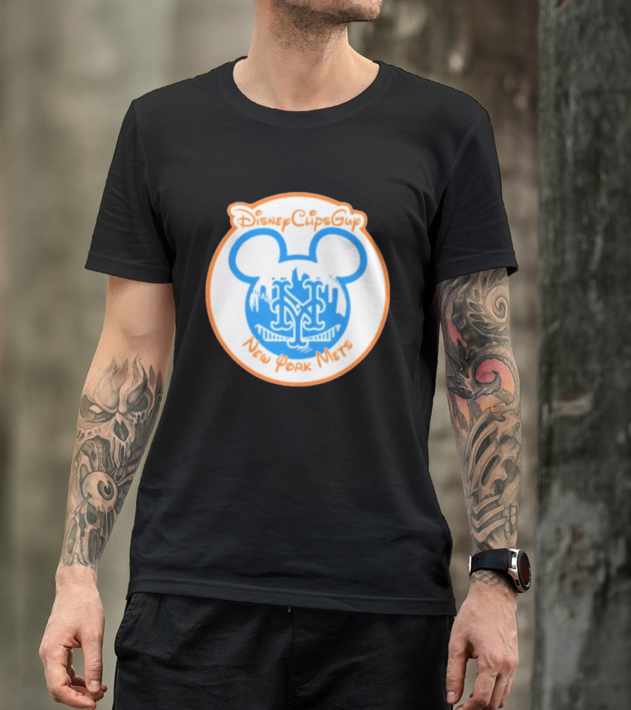 Disney Cups Guy New York Mets Mickey Ears T-Shirt
