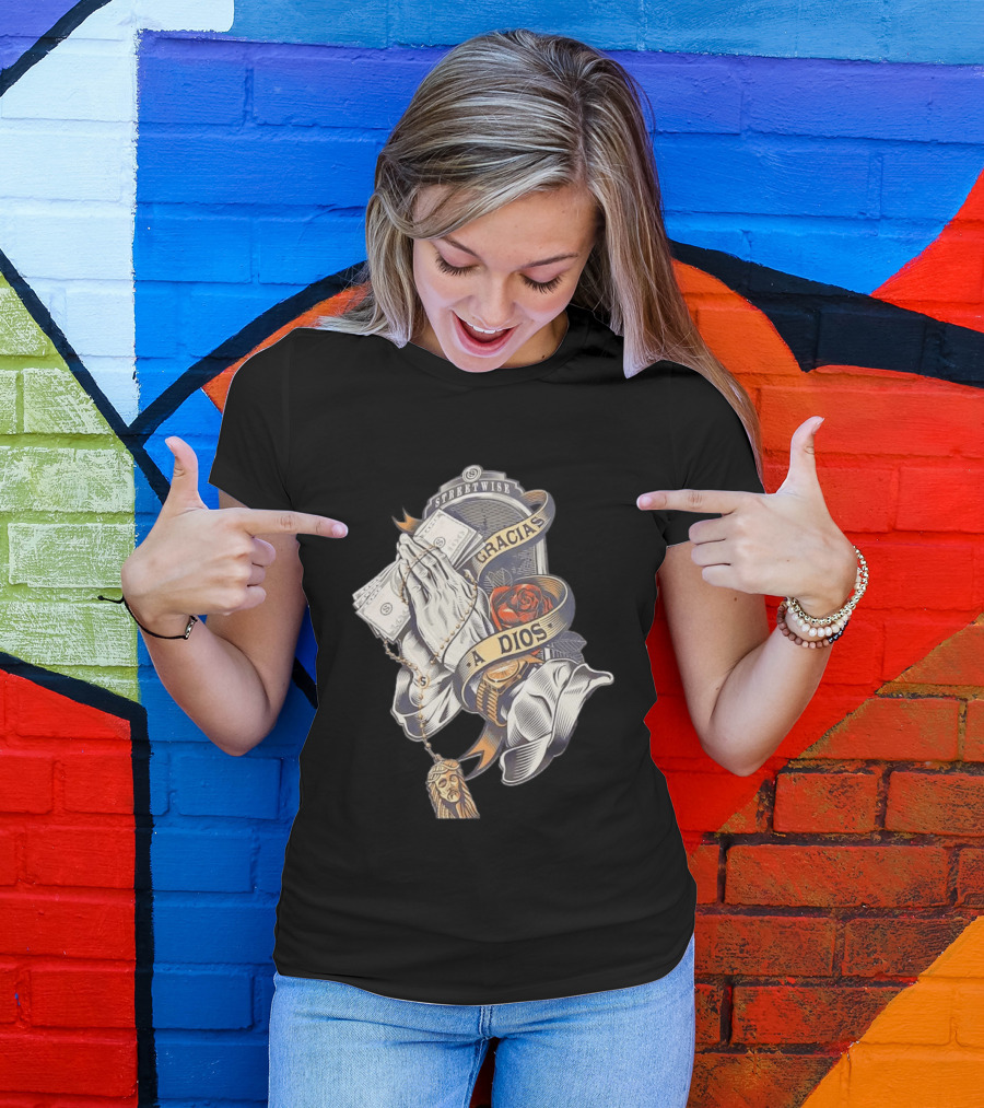 Streetwise Gracias A Dios Prayer Hands Rose Rosary T-Shirt