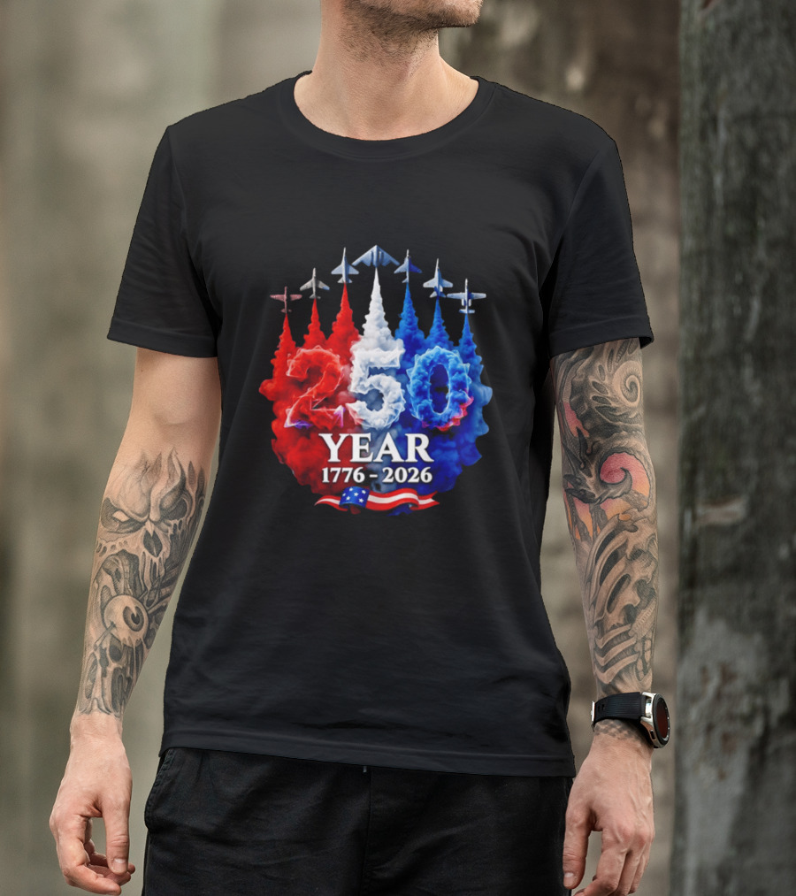 Fighter Jet Leaving A Smoke Trail 250 Years American 250th USA Patriotic 4th Of July T-Shirt