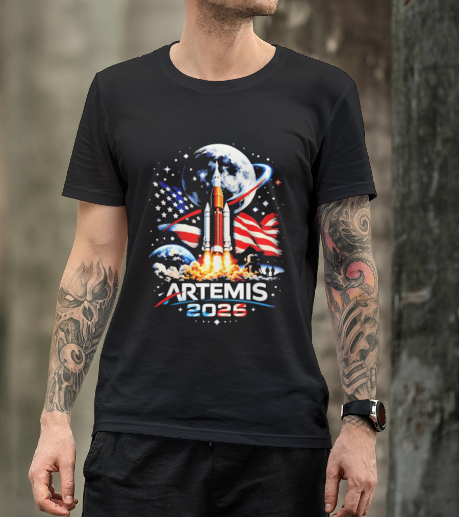 Artemis 2025 Rocket Launch USA Flag Moon Exploration T-Shirt