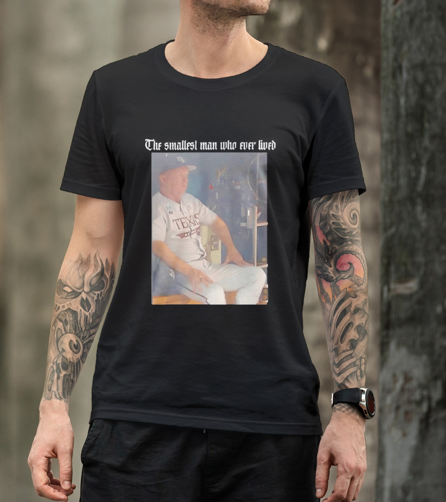 Texas A&M Aggies Jim Schlossnagle Baseball Coach Sitting Relaxed T-Shirt