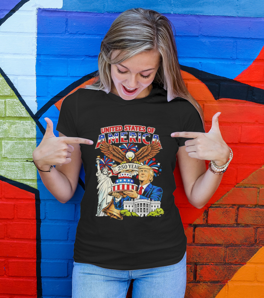 United States Of America 250 Years Celebration 4th Of July Trump With Birthday Cake And Eagle T-Shirt