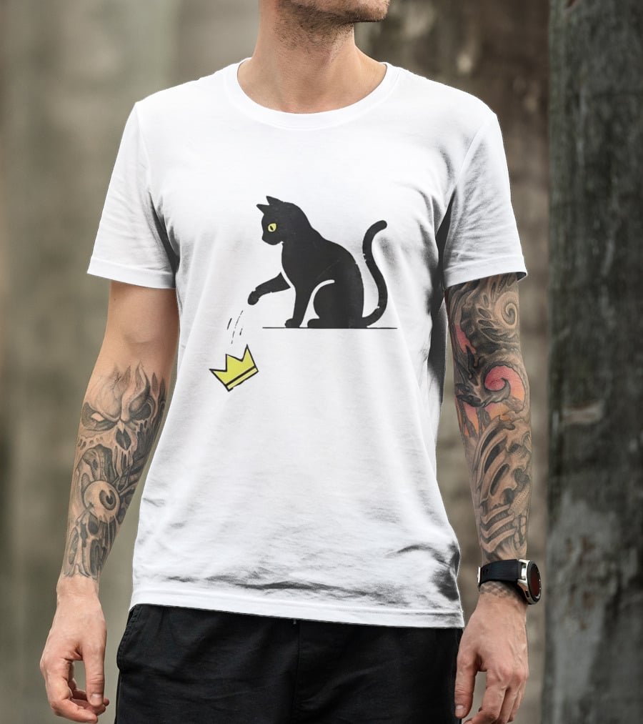 Cat Knocking Crown Anti King Humor Black Cat Yellow Eyes T-Shirt
