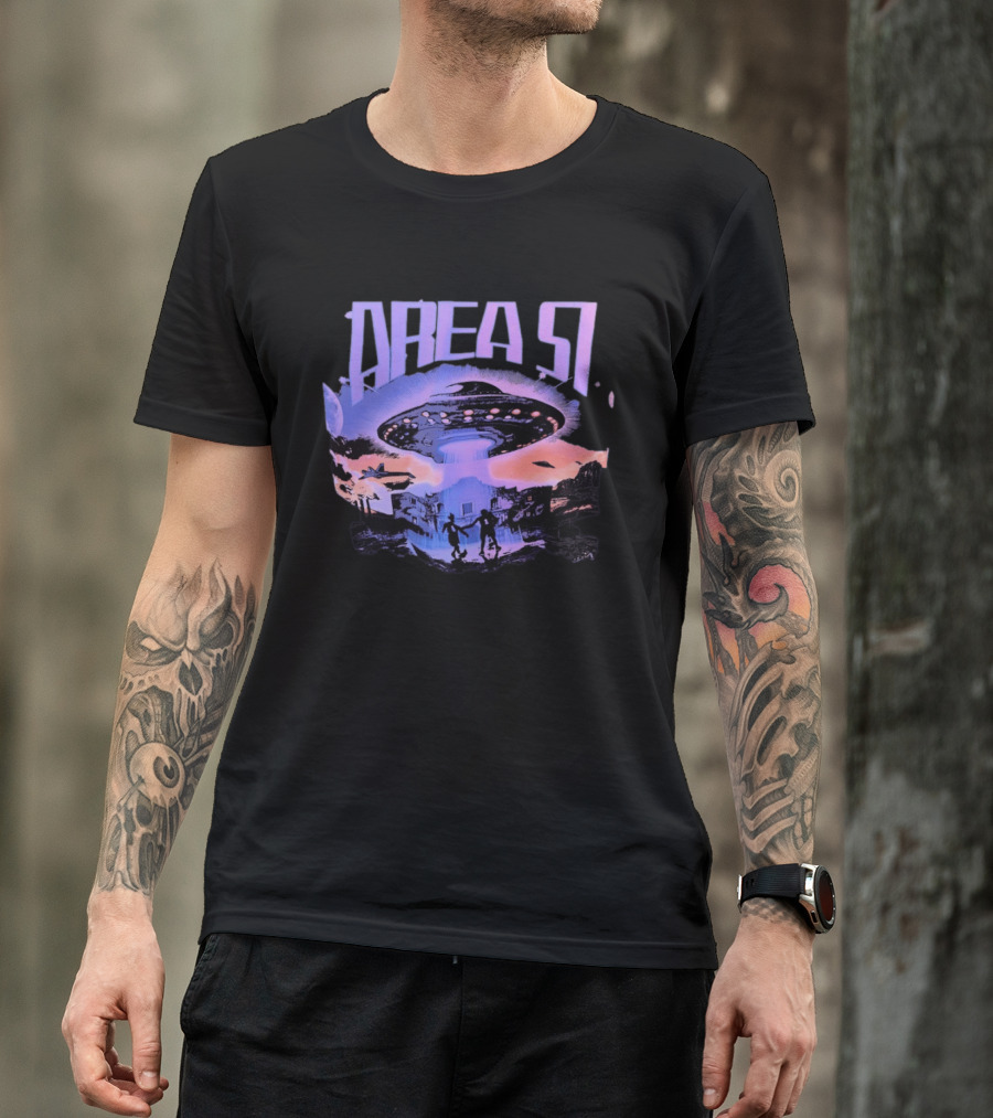 Area 51 UFO Extraterrestrial Invasion Scene T-Shirt