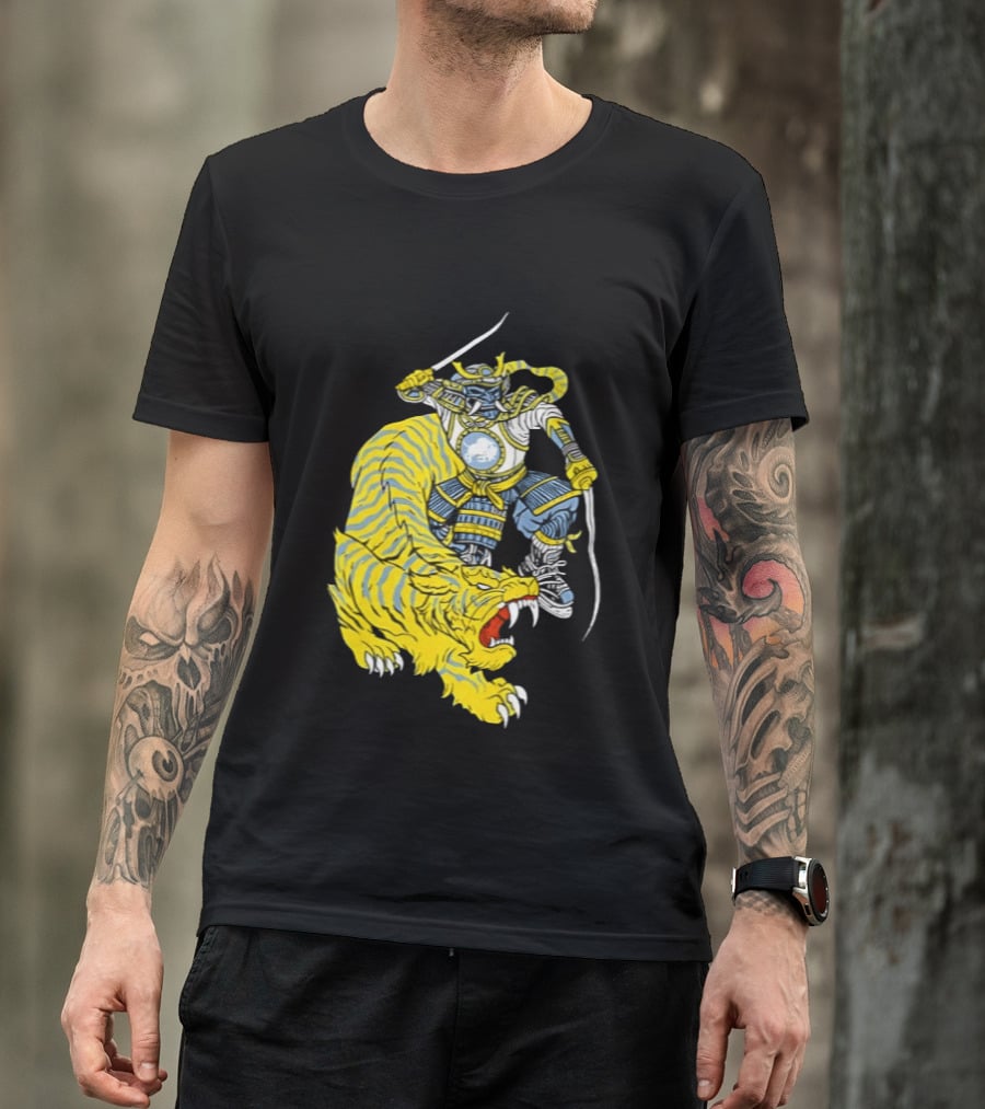 Buffalo Sabres Knight Battling Fierce Sabretooth Tiger T-Shirt