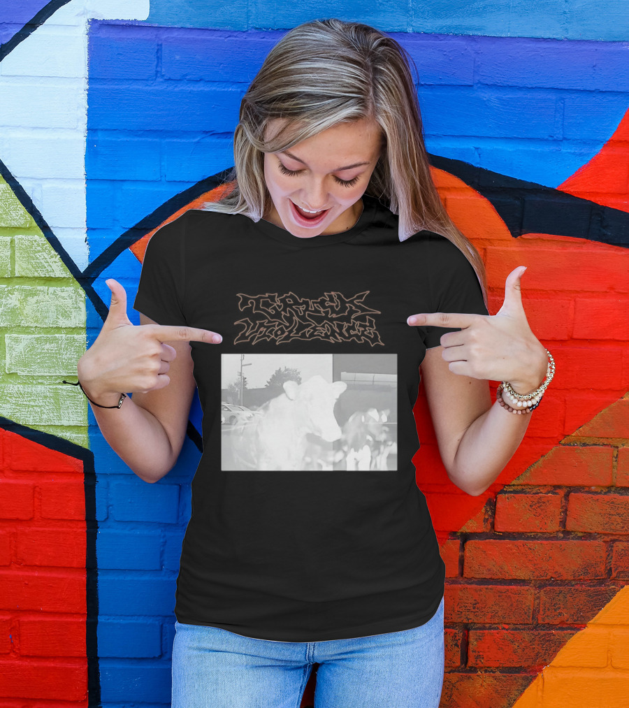 Truck Stop Violence Cow Photo Retro Style Casual Wear T-Shirt