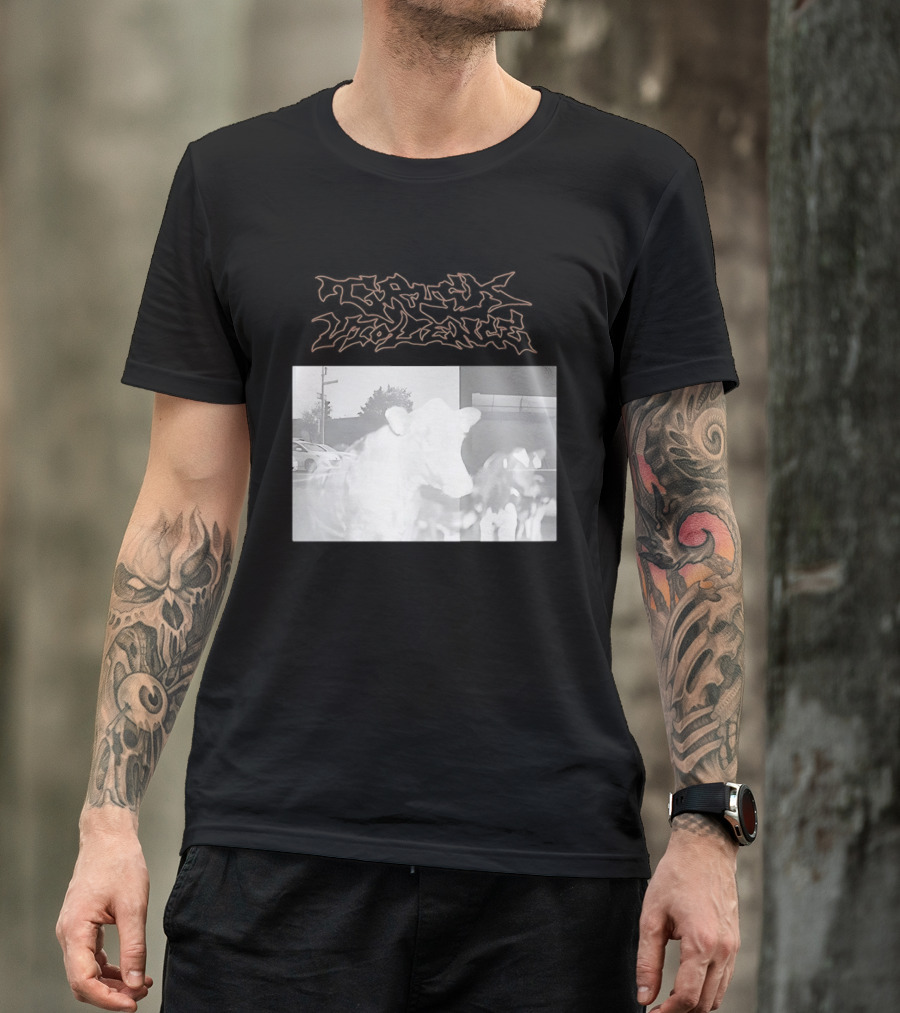 Truck Stop Violence Cow Photo Retro Style Casual Wear T-Shirt