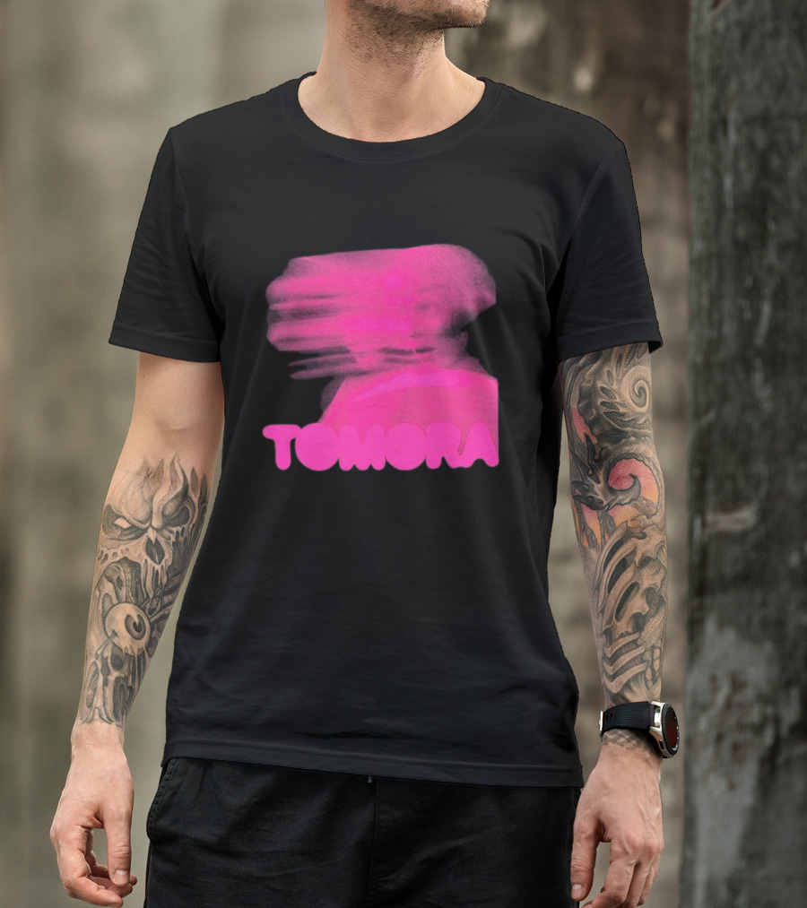 TOMORA Pink Blurred Portrait Friendly Companion T-Shirt