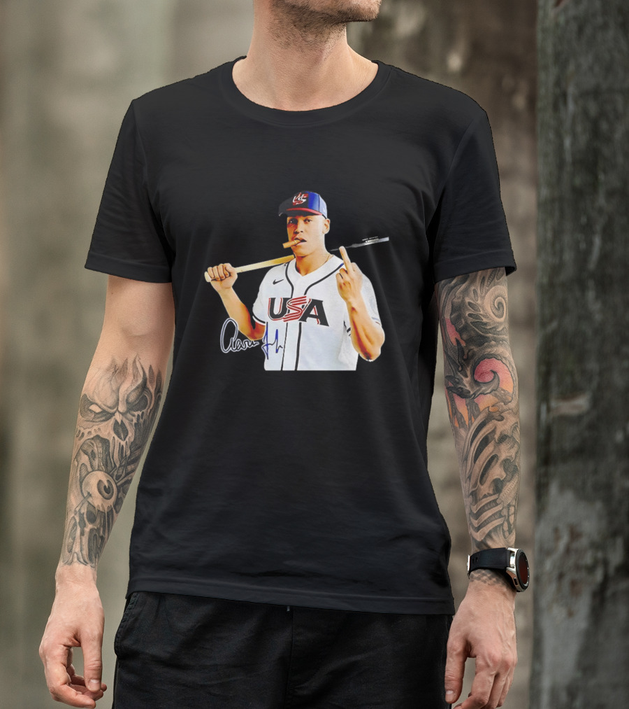 Aaron Judge USA World Baseball Smoking Middle Finger Gesture Iconic Sports Symbolism T-Shirt