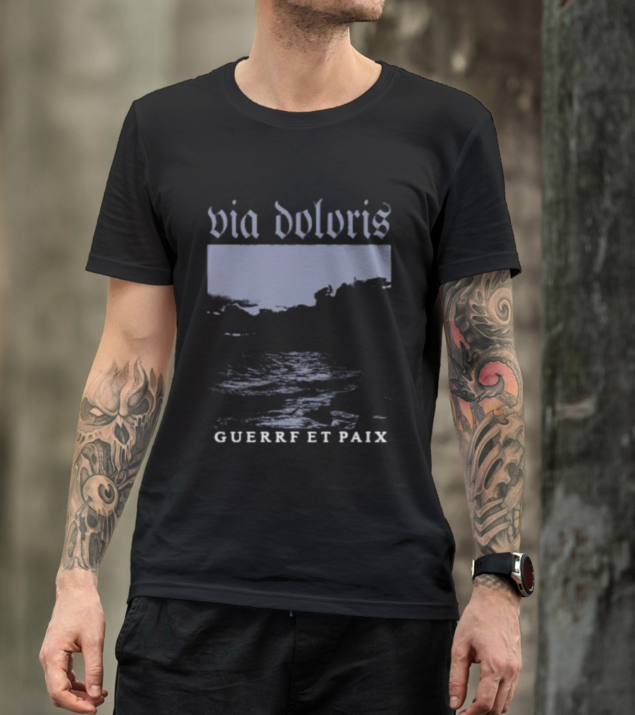 Via Doloris Guerre Et Paix Oceanic Twilight Scene T-Shirt