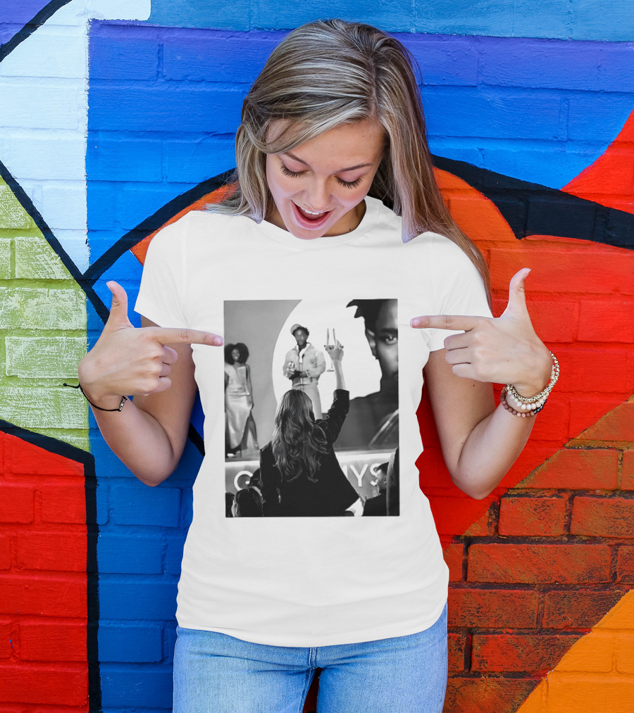 Taylor Celebrates Kendrick Lamar Grammy Win T-Shirt