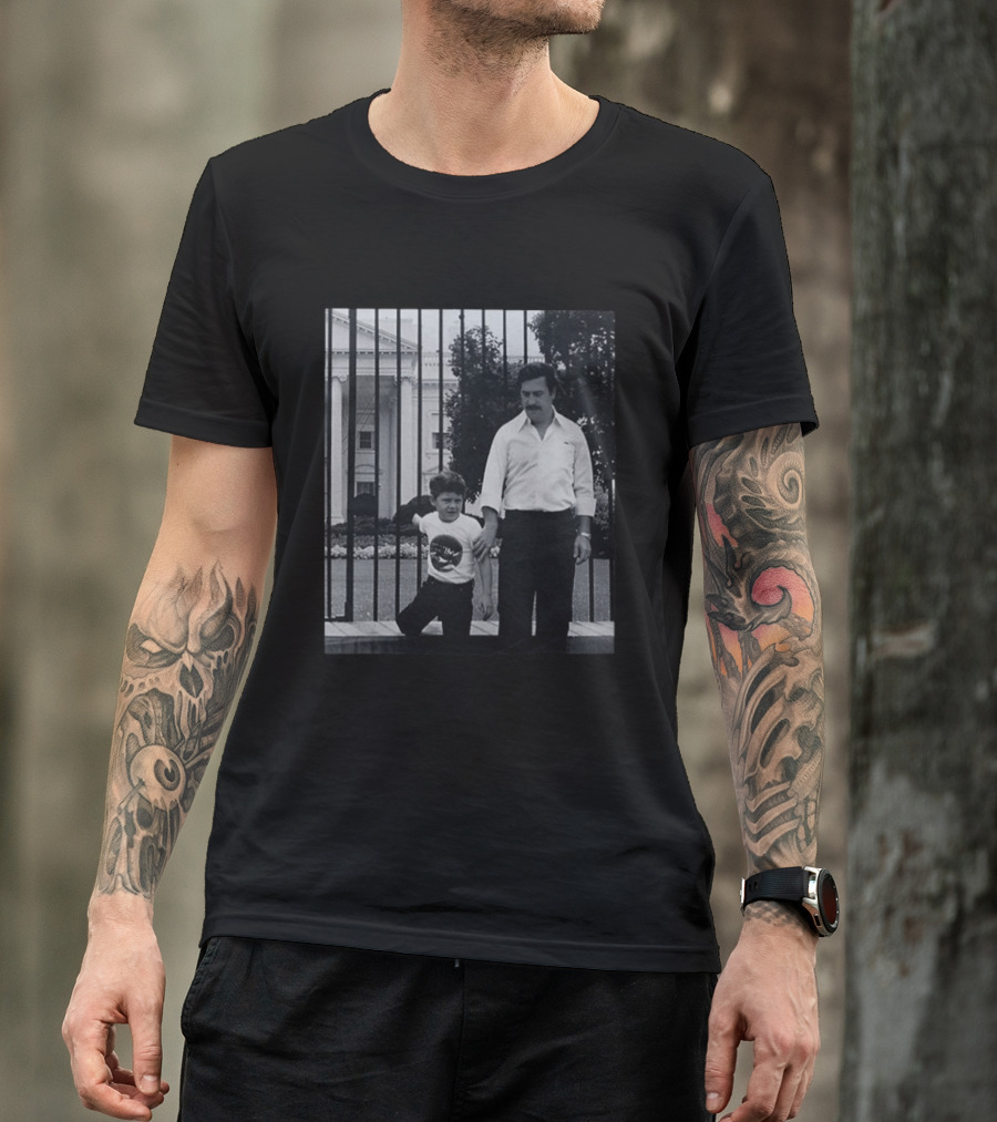 Acwt In Plain Sight White House Visit Snapshot T-Shirt