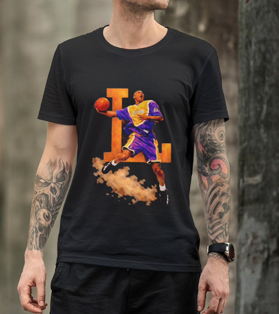 Kobe Bryant Los Angeles Lakers Iconic Slam Dunk Action T-Shirt