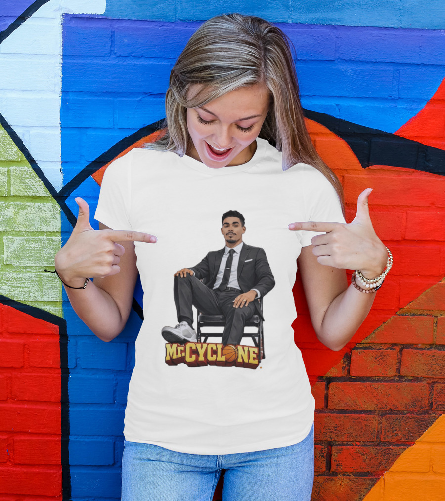 Mr Cyclone Tamin Lipsey In Suit On Chair Iowa State Cyclones T-Shirt