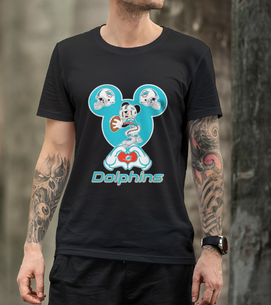 Miami Dolphins Mickey Mouse Heart Hands Football Helmets T-Shirt