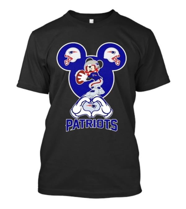 New England Patriots Mickey Mouse Helmet Heart Hands T-Shirt