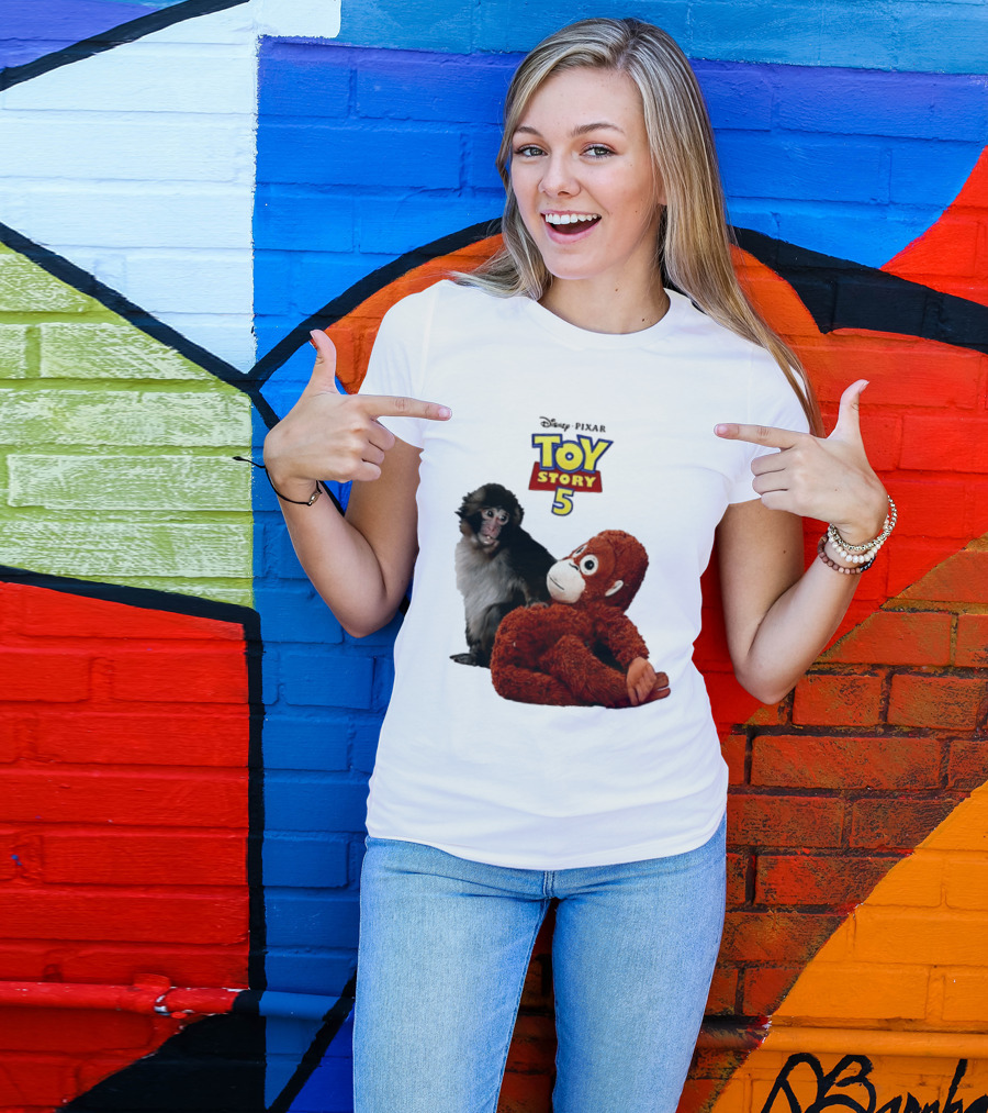 Disney Pixar Toy Story 5 Macaco Punch Stuffed Monkey T-Shirt