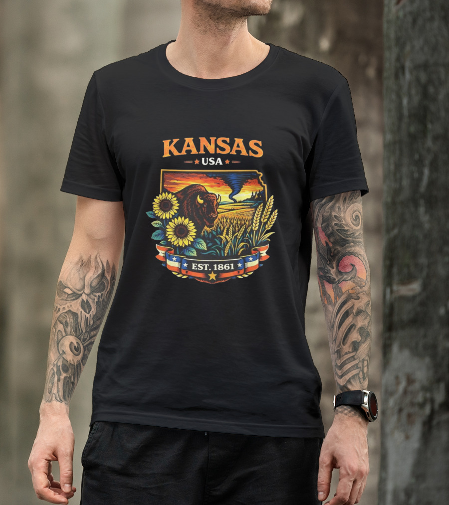 Kansas USA Buffalo Sunflowers Wheat Tornado Est 1861 T-Shirt