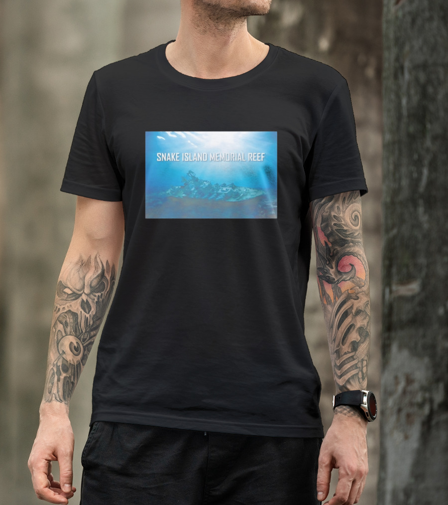 Snake Island Memorial Reef Submerged Ship Ocean Scene T-Shirt