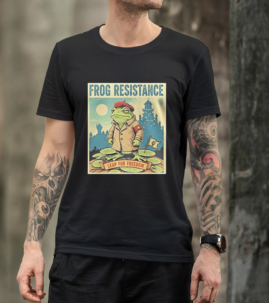 Classic Frog Resistance Leap For Freedom Castle Beret Moonlight Lily Pads T-Shirt