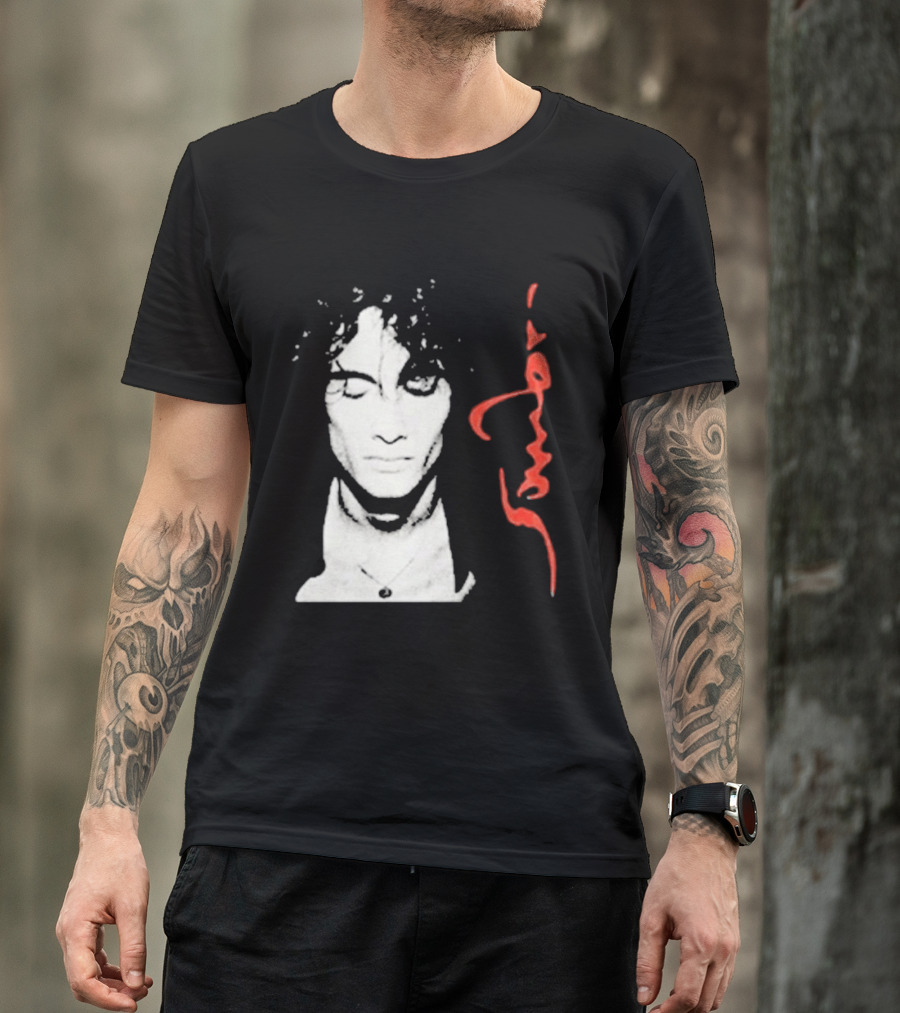 Sombr Facecard Tea Abstract Monochrome Red Accents T-Shirt