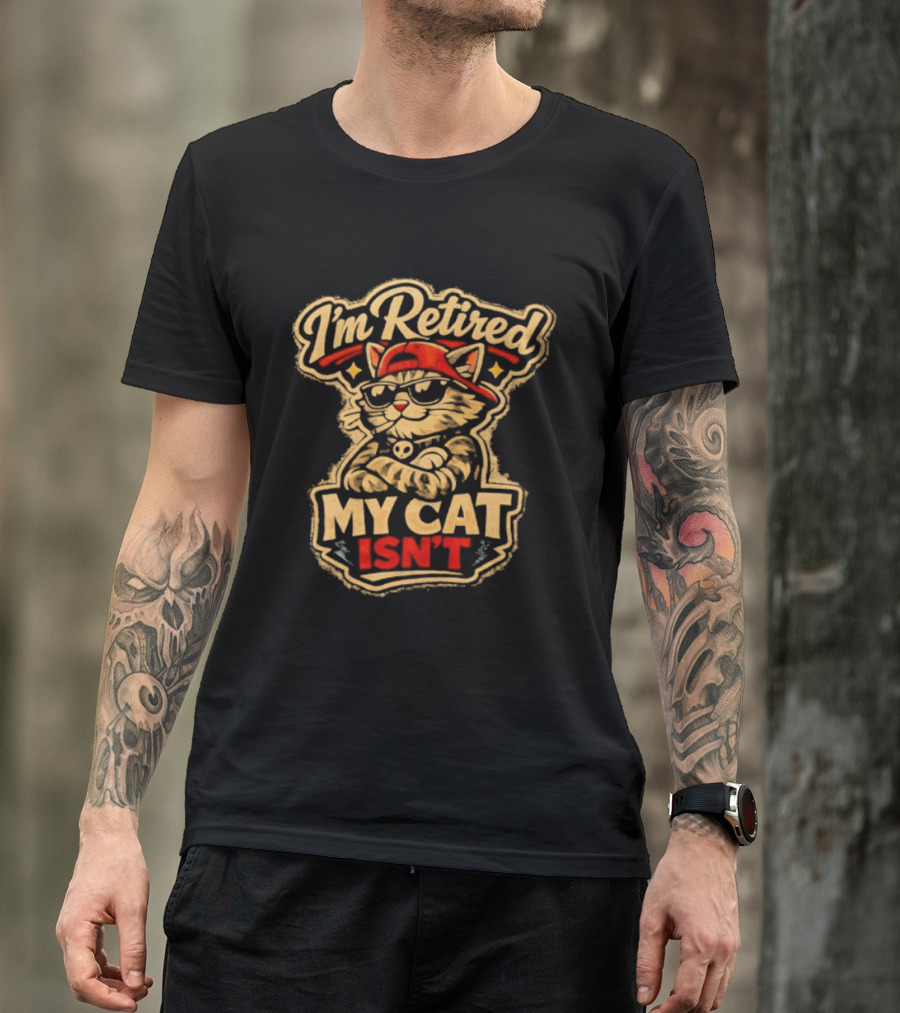 I'm Retired My Cat Isn't Red Cap Cat T-Shirt