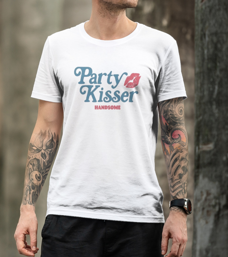 Handsome Party Kisser Lip Print T-Shirt