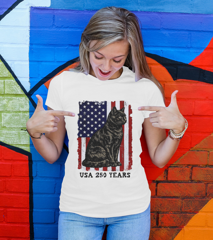 USA 250 Years Liberty Cat American Flag T-Shirt