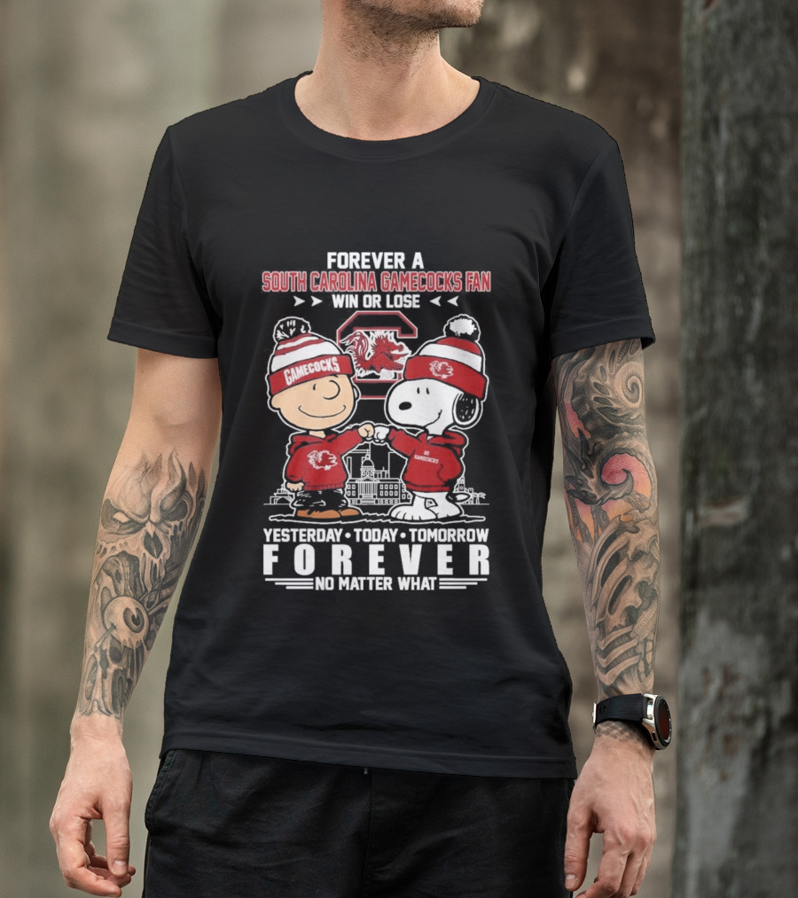 Snoopy Forever A South Carolina Gamecocks Fan Yesterday Today Tomorrow T-Shirt