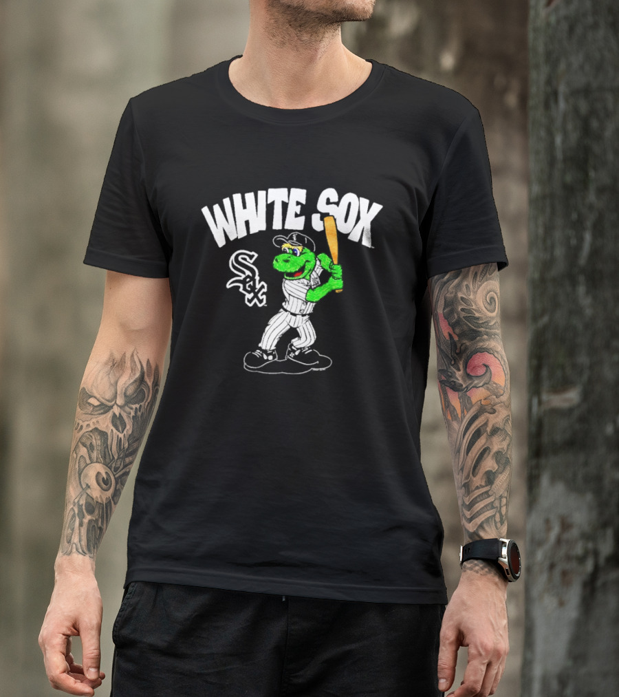 Chicago White Sox Southpaw Mascot Batting Baseball Team T-Shirt