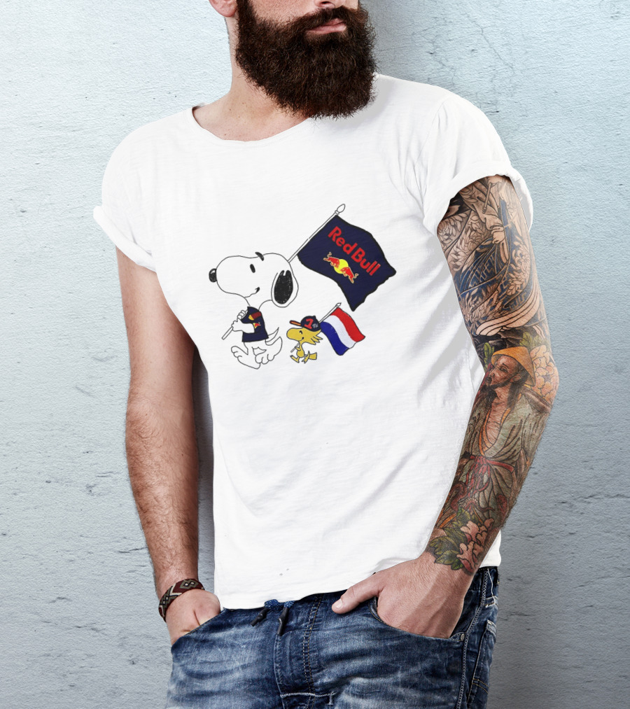 Snoopy Woodstock Red Bull Racing F1 Flag Peanuts Character Collaboration T-Shirt