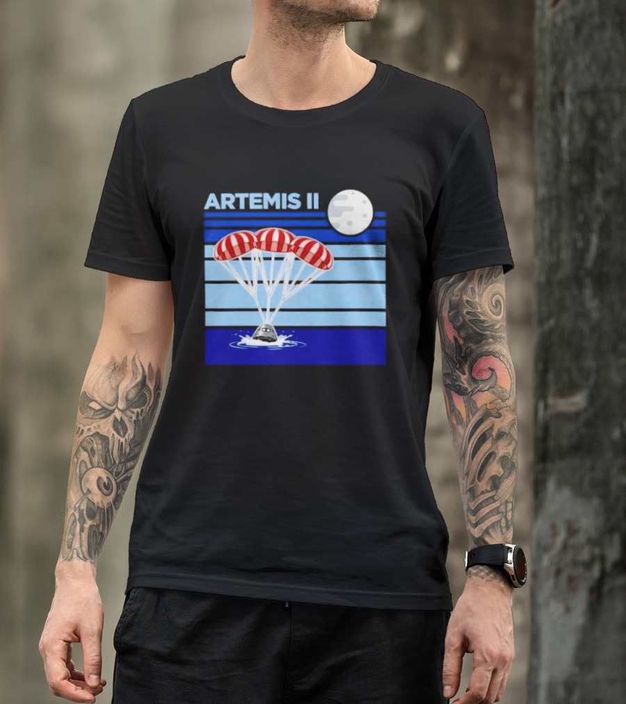 Artemis II Splashdown Red Parachutes Lunar Moon Landing T-Shirt