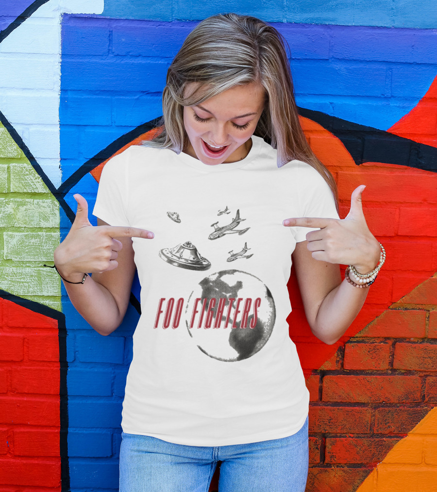 Foo Fighters UFO Earth And Aircraft Encounter T-Shirt